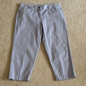 LOFT Women's Blue/White Capris